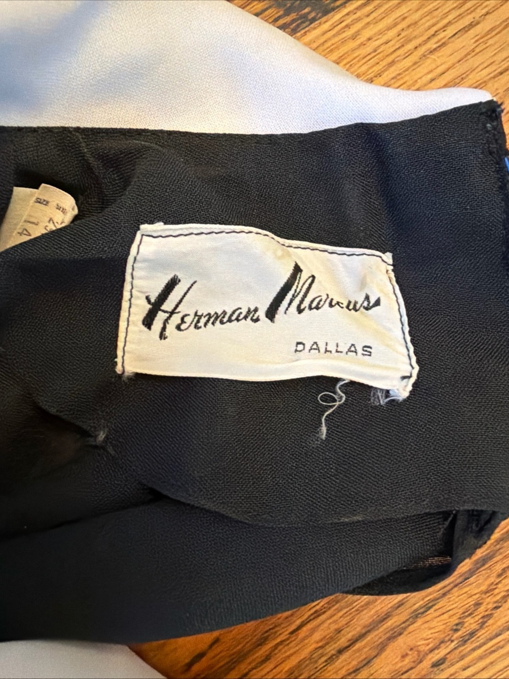Herman Marcus Dallas Vtg Dress Size 14 Black 70's USA Wednesday Adams Accordion - Picture 9 of 11